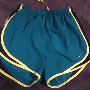 Nike Shorts Small